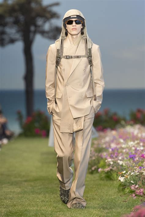 Watch the Dior men’s summer 2023 show here 